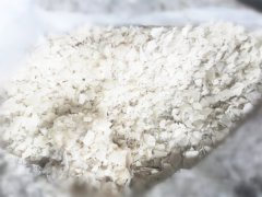 氯化鈣?吸收水分的原因